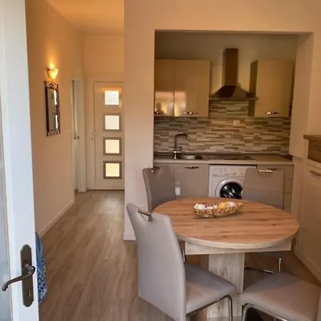 Апартаменти Cond. Viel *