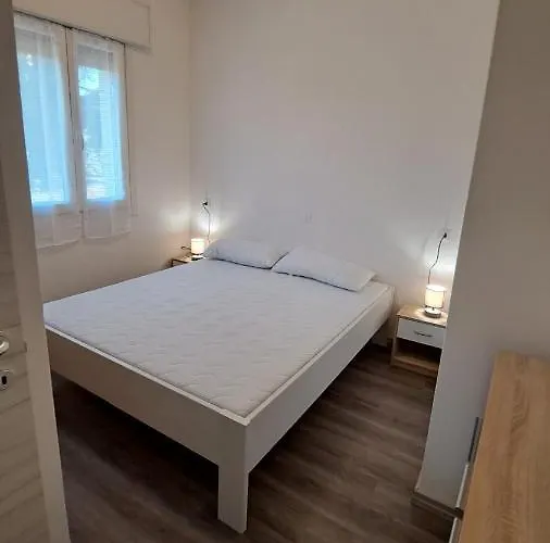 Cond. Viel Lejlighed *